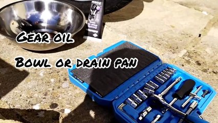 Changing Gear Oil on a Honda SH50 City Express