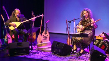 Eléonore  Efrén López Seherde Bir Bağa Girdim