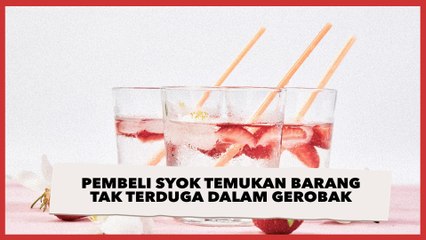 Jajan Es Pinggir Jalan, Pembeli Syok Temukan Barang Tak Terduga dalam Gerobak