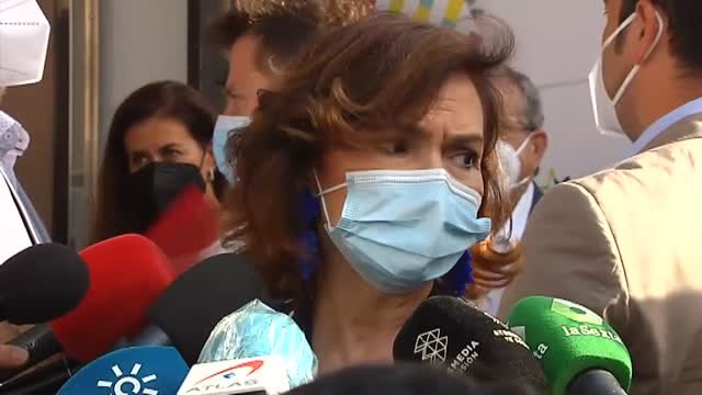 Cierres y restricciones ante la ola juvenil