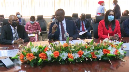 Le Ministre Mamadou Touré signe une convention avec Trace media pour la formation des jeunes