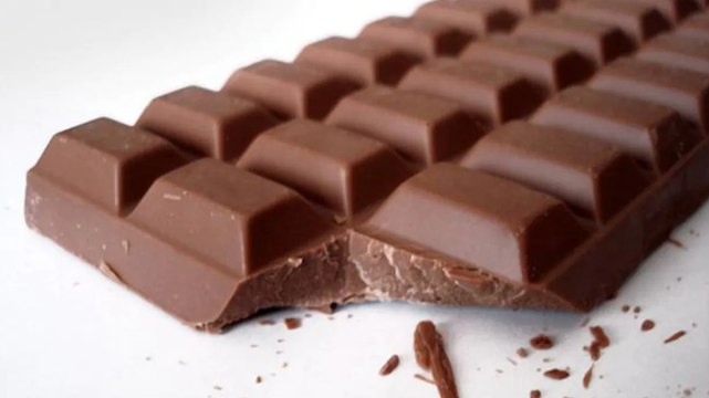 6 Health Benefits of Eating Chocolate (World Chocolate Day)