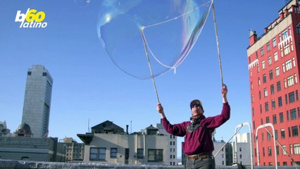 La Inesperada Historia del "Hombre Burbuja" y Cómo Lleva la Alegría a las Calles de San Francisco