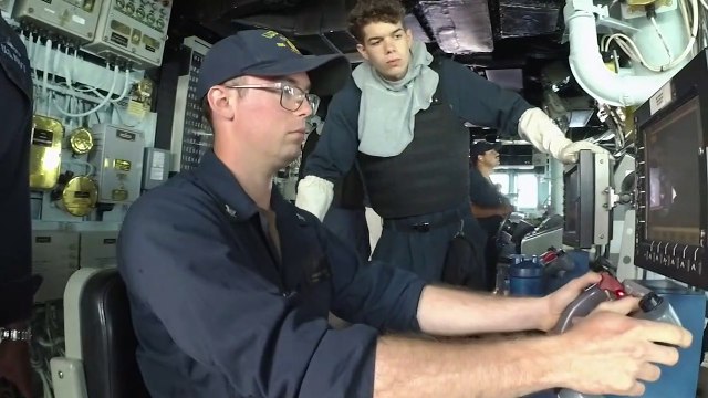 US Navy Class Guided Missile Destroyer • USS Ross Weapons Live Fire • July 2 2021