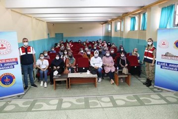 Son dakika: Ödemiş'te "En iyi Narkotik Polisi Anne Projesi" kapsamında annelere bilgi verildi