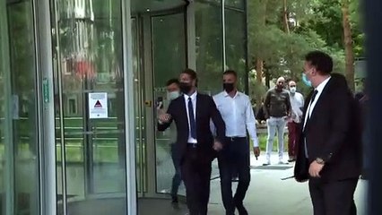 Sergio Ramos acclamé par les supporters du PSG - Foot - Transferts - PSG