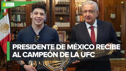 AMLO se reúnen con Brandon Moreno, campeón de UFC