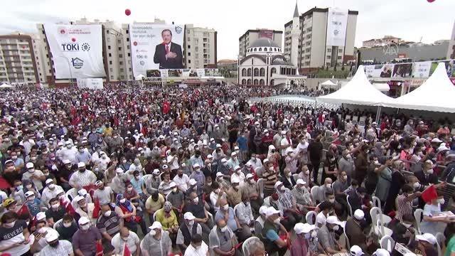 Kurum: 4 bin 400 şantiyemizde yüzbinlerce mimar, mühendis ve işçi kardeşimizle 1 milyon konut ürettik
