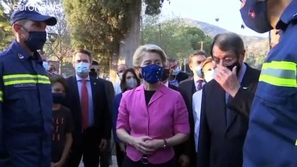 Κύπρος: «Η Ευρώπη είναι στο πλευρό σας» - Η πρόεδρος της Κομισιόν επισκέφθηκε πυρόπληκτες περιοχές
