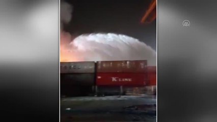 Cebel Ali Limanı'nda patlama sonucu çıkan yangın kontrol altına alındı