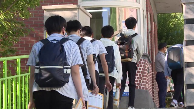 고3 수험생, 19일부터 백신 접종...98% 접종 동의 / YTN