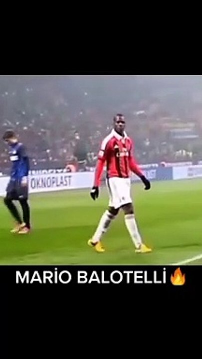 MARIO BALOTELLI - football_funny