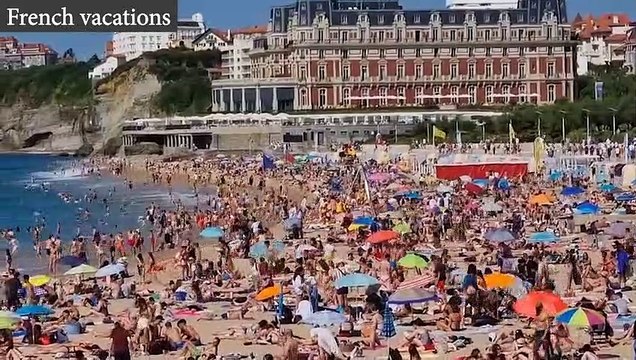 1 Packed beaches for first weekend of French vacations, despite pandemic