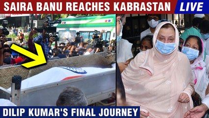 Saira Banu's Visuals From Dilip Kumar Ji's Final Journey| Body Wrapped With The Indian National Flag