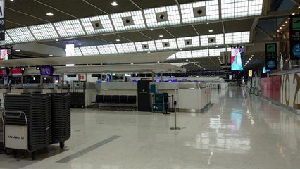 Olimpiyatlara günler kala Japonya'nın en büyük havaalanı terk edilmiş izlenimi veriyor