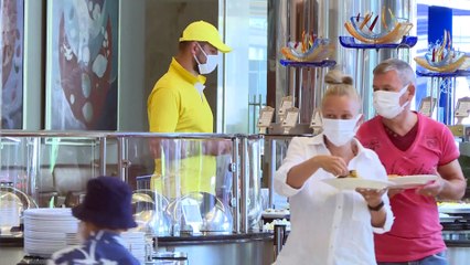 ANTALYA - Turistler tatilde 'her şey dahil' sisteminden vazgeçmiyor