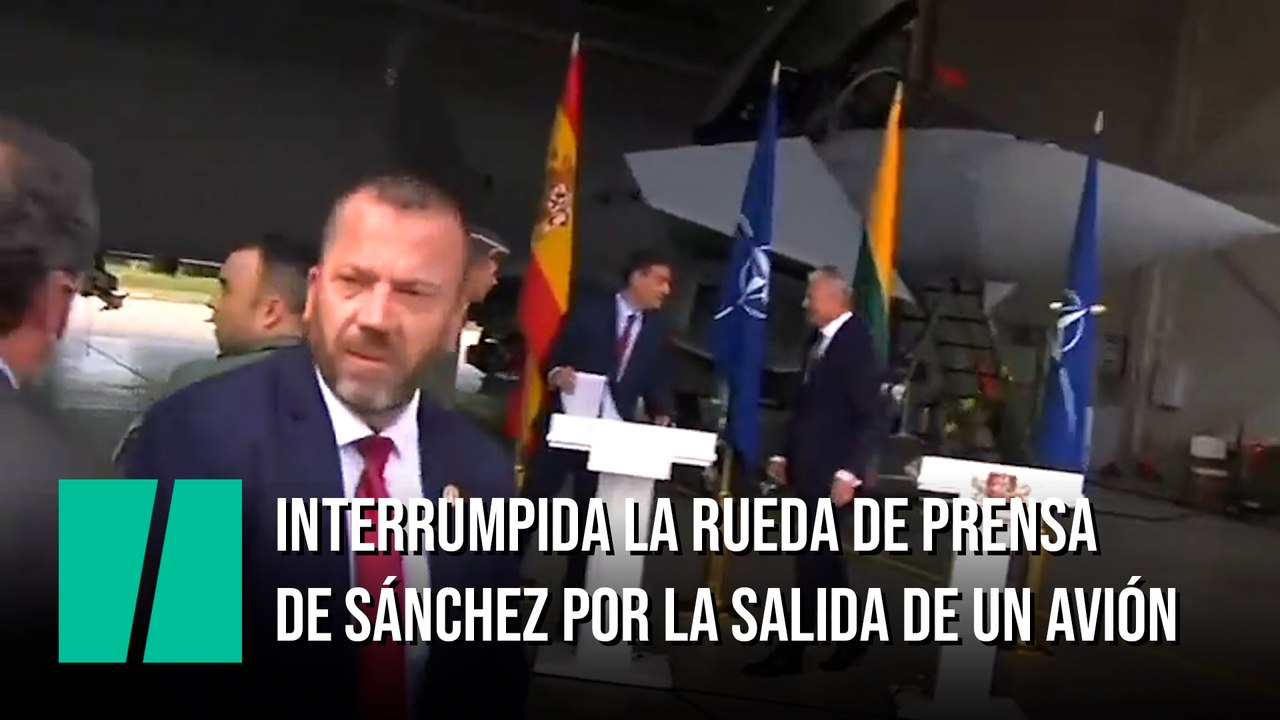 Interrumpida la rueda de prensa de Sánchez por la salida de un avión