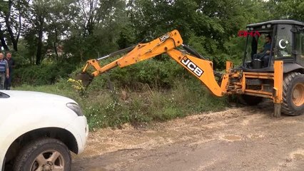 Son dakika haber... AKYAZI'DA SEL BÖLGESİNDE YARALAR SARILIYOR
