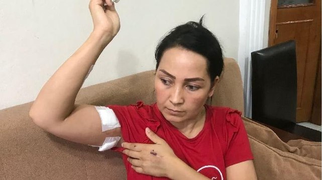 17 bıçak darbesiyle ağır yaralanan kadına özel hastane şoku
