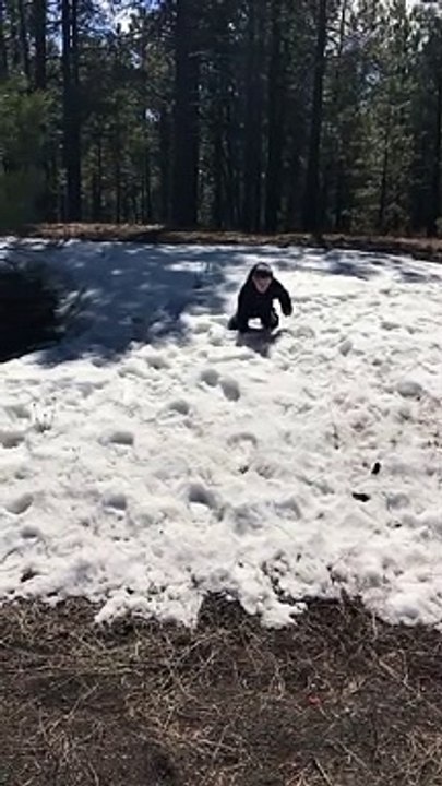 2020 03 17 15 33 11 Snowball Fight
