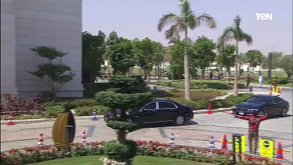 السيسي يلتقط صورة تذكارية فور وصوله مع ممثلي الدول الأعضاء للمؤتمر الوزاري الثامن للمرأة