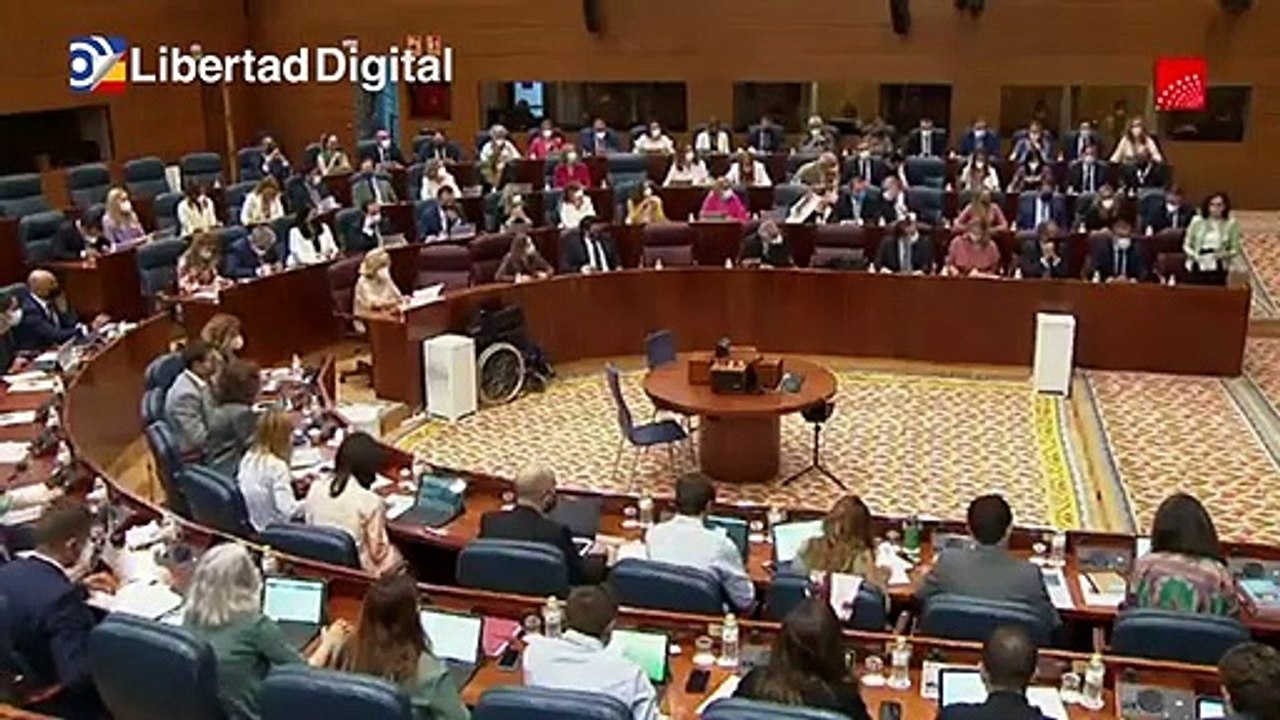 Ayuso, sobre Telemadrid: "Un servicio público sin público no es un servicio sino un negocio de cuatro"