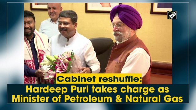 Hardeep Singh Puri takes charge as Minister of Petroleum & Natural Gas
