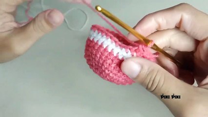 Strawberry Bee Amigurumi | Beginner Friendly #Amigurumi #Beginnerfriendly #Diy #Keytag