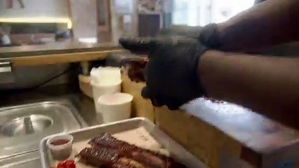 WILLAXXX : TAPIOKA - "Bouffe ça" (Parodie de TIAKOLA - "Pousse toi")