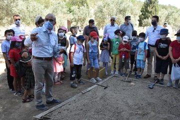 Çocuklar Stratonikeia Antik Kenti'nde temsili kazı yaptı