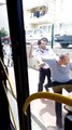 Otobüs şoförü tartıştığı yolcuyu dövdü
