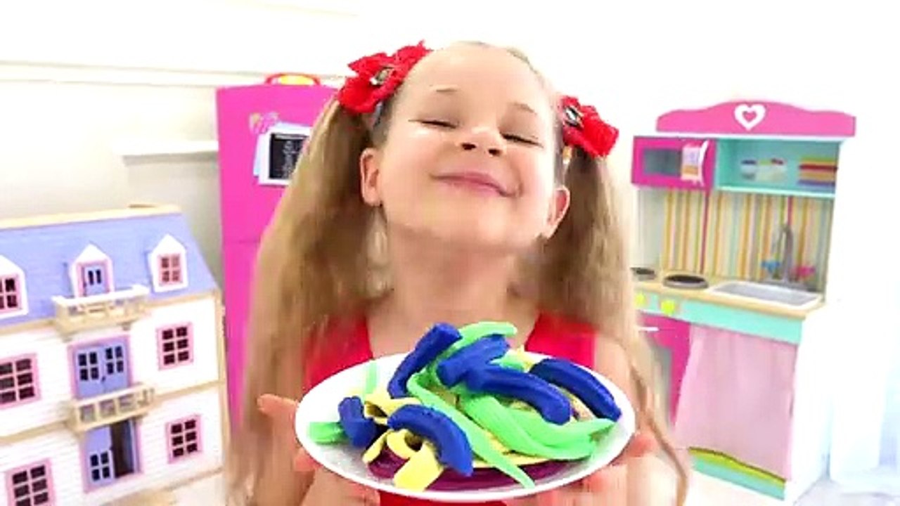 Diana and Roma Mystery Wheel of Spaghetti Challenge _ learn how to have fun