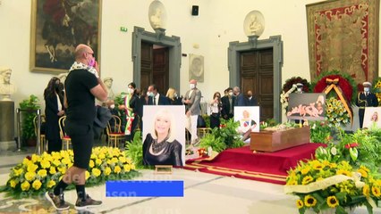 A Rome, hommage à la star de la télévision italienne Raffaella Carrà