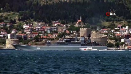Rus savaş gemileri peş peşe Çanakkale Boğazı’ndan geçti