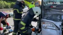 TEM'de şehirlerarası otobüs TIRa çarptı: 4 yaralı