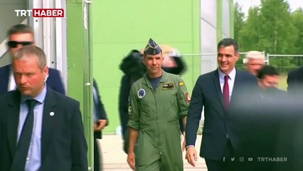 Litvanya'daki basın toplantısında "Rus uçağı" paniği