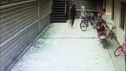 Bisiklet hırsızı kameraya böyle yakalandı
