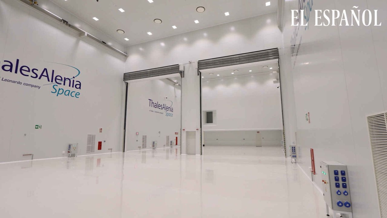 Sala blanca de integración de Thales Alenia