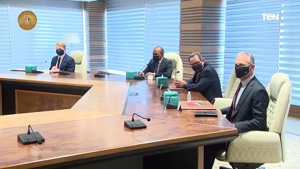 شاهد.. الرئيس السيسي يستقبل رئيس "بيكتل الأمريكية".. ويؤكد عمق العلاقات بين مصر والولايات المتحدة