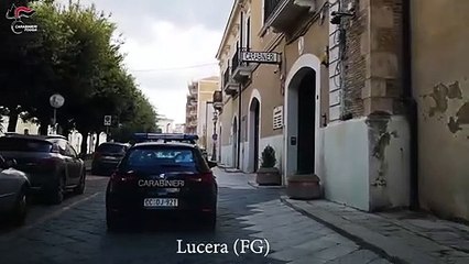 Puglia: Carabinieri arrestano ladro grazie a Facebook "sulle foto aveva gli stessi indomenti filmati dalle telecamere". L'arresto per l'esplosione al bancomat di Lucera - video