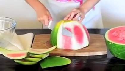 Karpuzu bir de böyle kesin