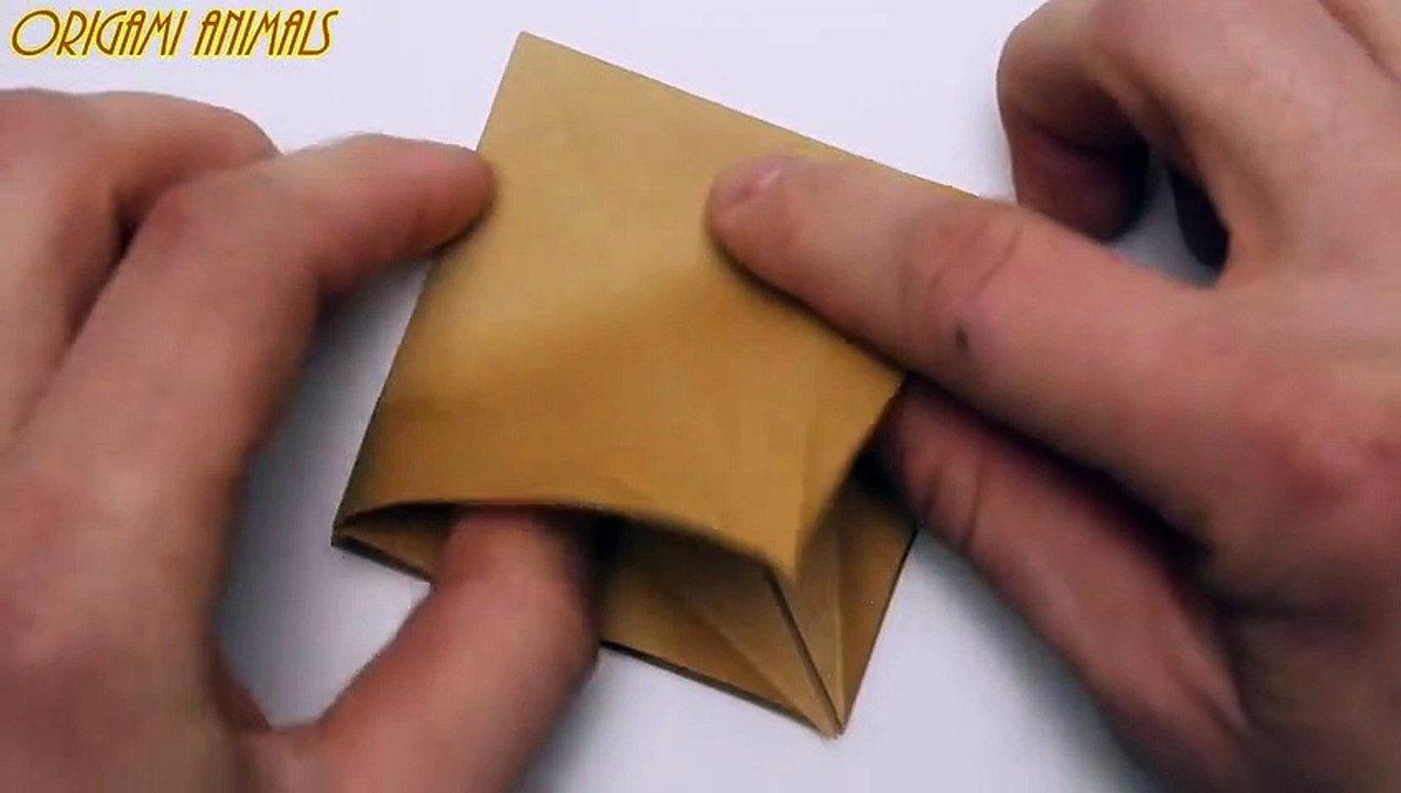 How To Make Easy Paper Butterflies For Room Decor | Origami Butterfly | Maison Zizou