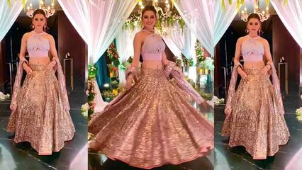 Urvashi Rautela का Sexy Look Social Media पर हुआ Viral, Check Out Video | FilmiBeat