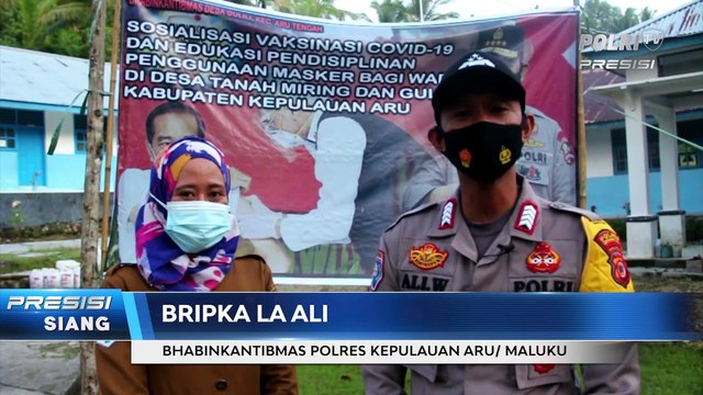 Polisi Bersama Istri Sosialisasi Vaksin dan Prokes Bagi Warga Pedalaman Aru