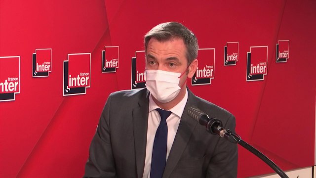 Olivier Véran : Comme l'été dernier, le virus touche des personnes jeunes, entre 20 et 40 ans, qui font peu de formes graves mais qui sont aussi moins vaccinés.