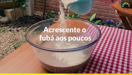 Bolo de Fubá Fit com Erva Doce e Goiabada