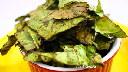 Chips de couve light: deliciosos, crocantes e saudáveis