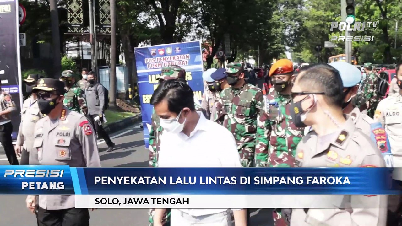 Panglima TNI dan Kapolri Tinjau Titik Penyekatan di Solo