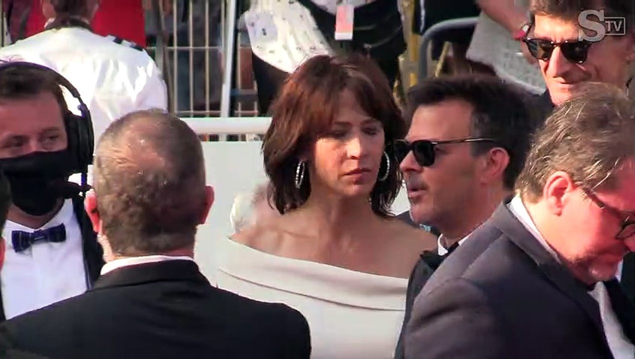 Da Sophie Marceau ad Isabelle Huppert e Eva Herzigová sul red carpet del film di Francois Ozon