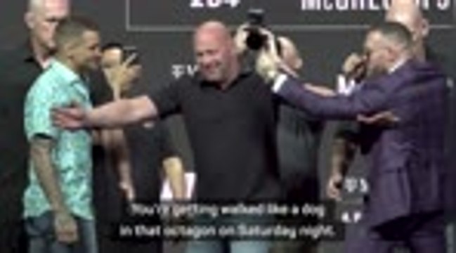 McGregor kicks out at Poirier!